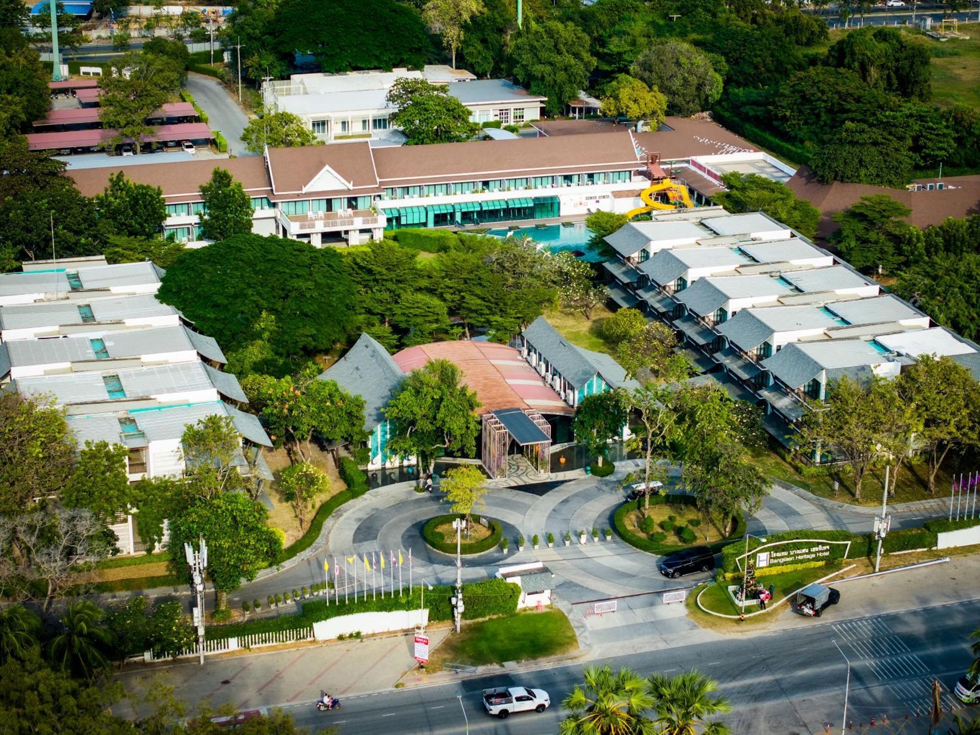 Bangsaen Heritage Hotel - SHA Plus Certified Exterior foto
