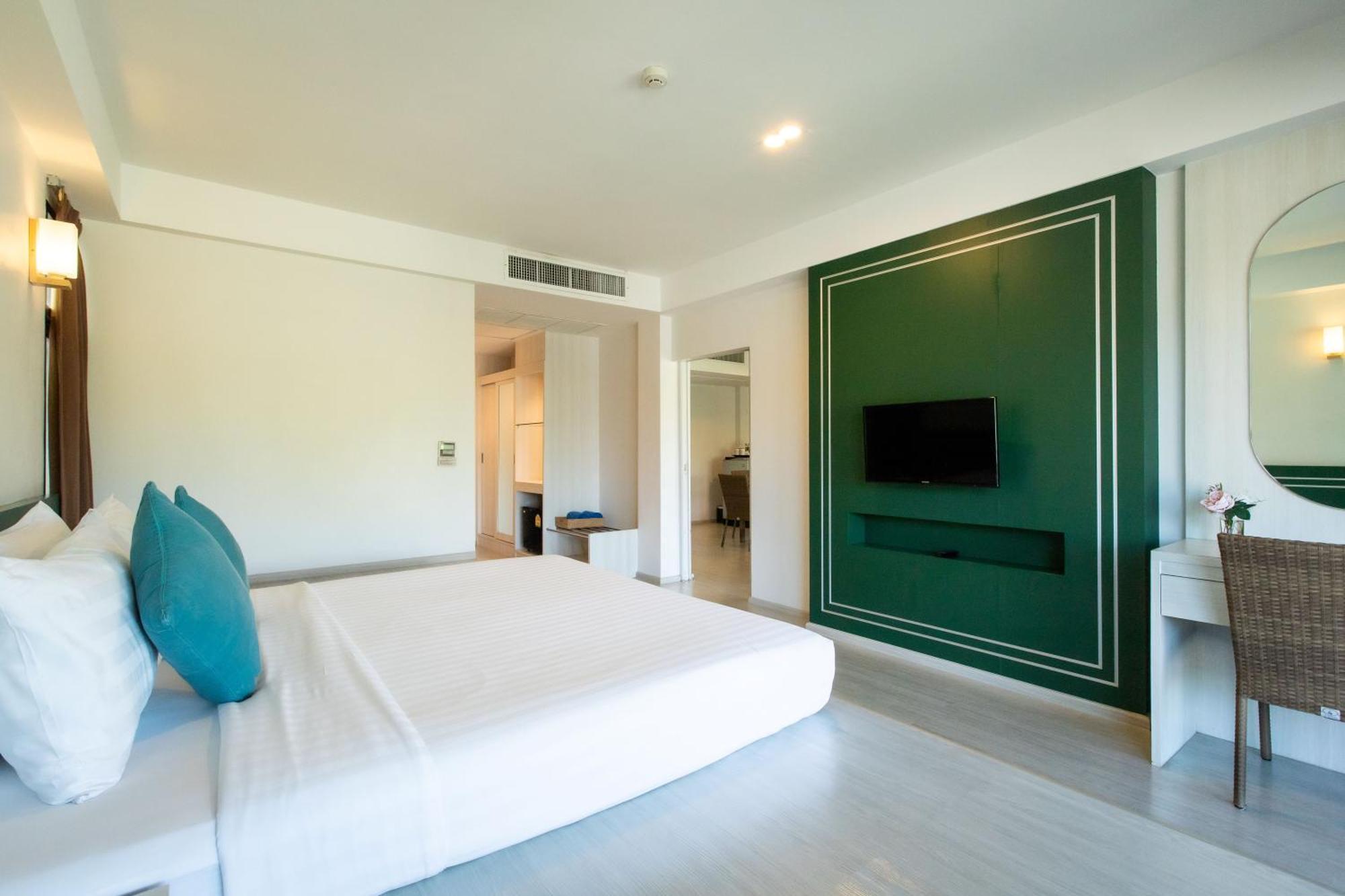 Bangsaen Heritage Hotel - SHA Plus Certified Zimmer foto